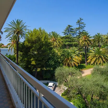 Superbe De 3 Pieces Renove Avec Vue *