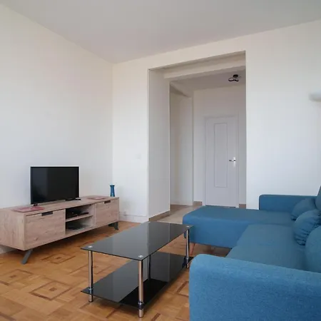 Superbe De 3 Pieces Renove Avec Vue