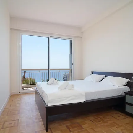 Superbe De 3 Pieces Renove Avec Vue *