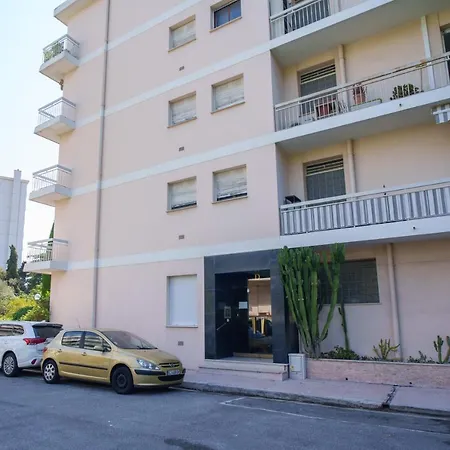 Superbe De 3 Pièces Rénové Avec Vue Appartement